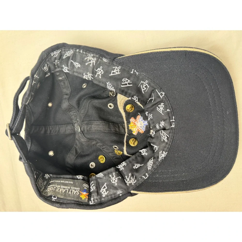 Salt Lake 2002 Winter Olympics Hat Black Strapback with‎ 15+ Vintage Pins Rare